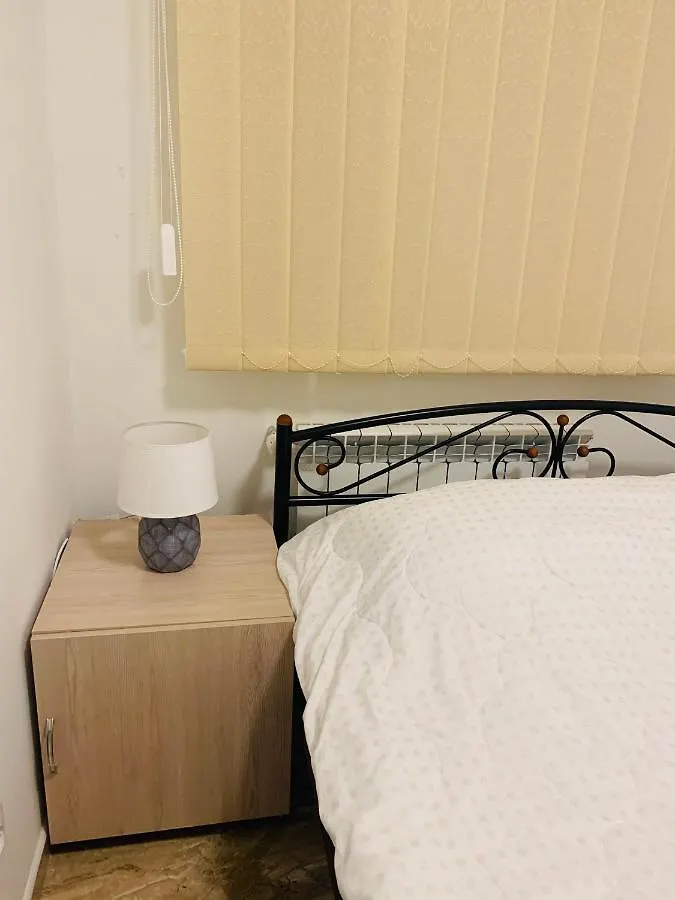 Uneed Friendly Hostel Киев